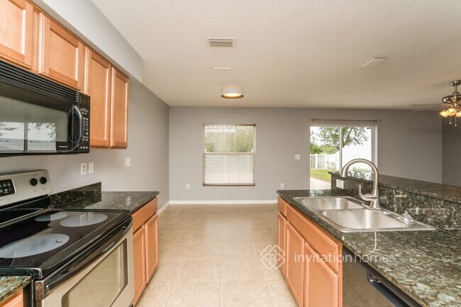 Foto del edificio - 17437 Garden Heath Ct