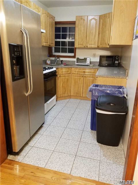 Foto del edificio - 87-15 164th St