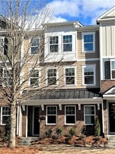 Building Photo - 16628 Summers Walk Blvd
