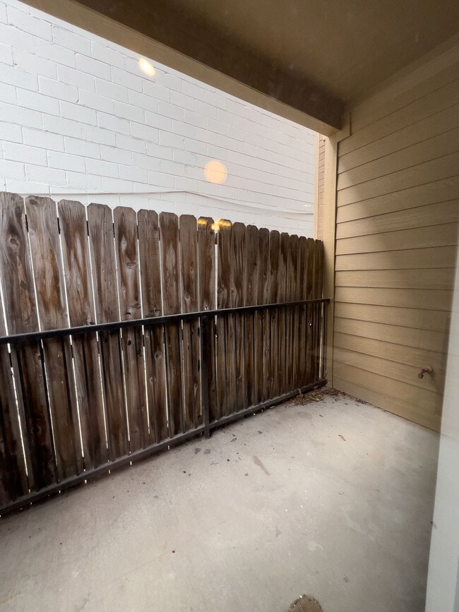 Building Photo - 2802 Nueces St