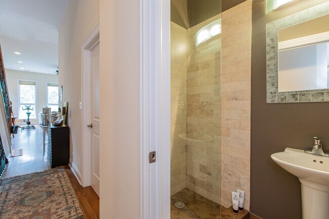 Hallway - 1524 W Thomas St