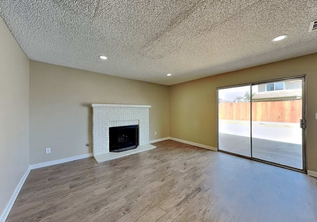 Building Photo - 4861 Lime Ave