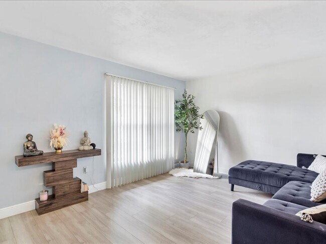 Foto del edificio - 2759 NW 198th Ter