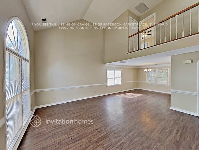 Foto del edificio - 10709 Summitt Tree Ct