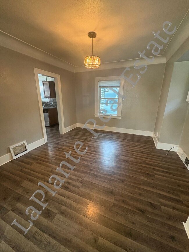 Foto del edificio - Charming 3 bedroom home for rent located i...
