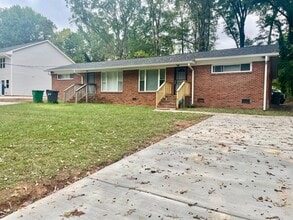 Building Photo - 2937 Burgess Dr