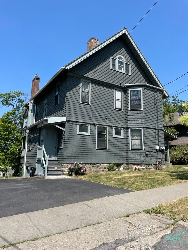 Building Photo - 118 Eddy St