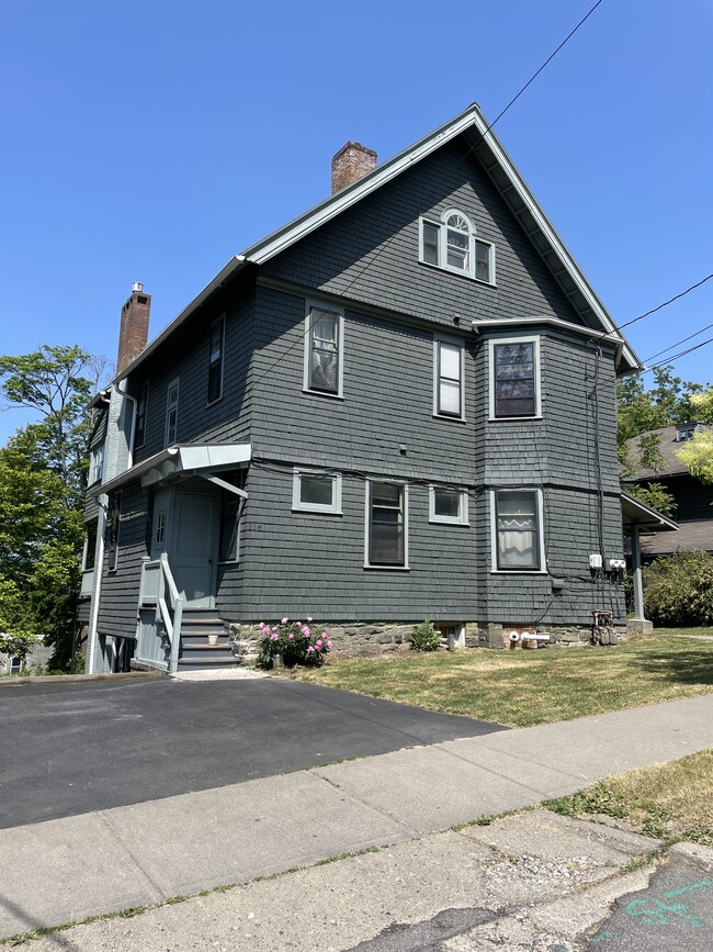 Building Photo - 118 Eddy St