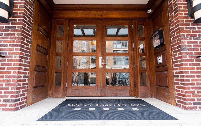 Foto del edificio - 1121 24th St NW