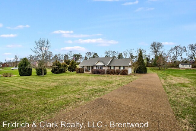 Building Photo - 3 br, 2 bath House - 3424 Clegg Dr
