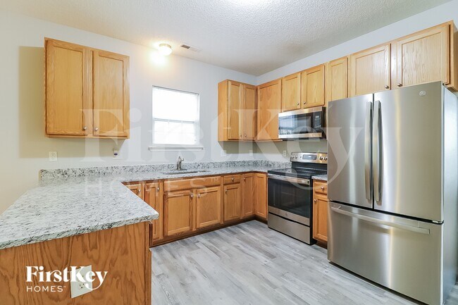 Foto del edificio - 618 Cotton Brook Dr