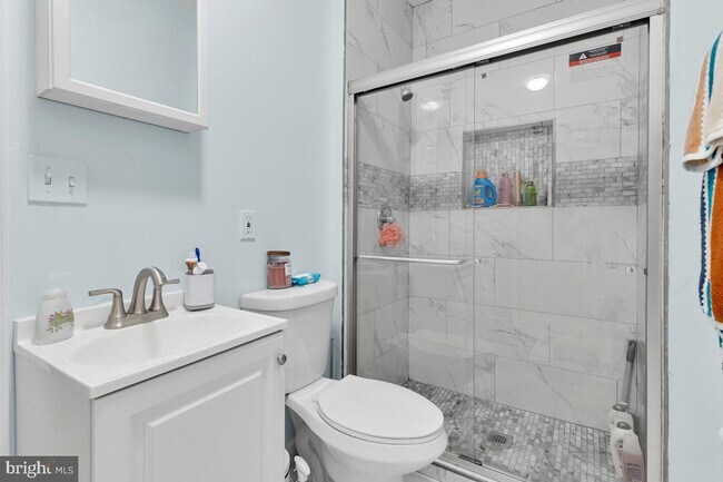 Foto del edificio - 904 25th St NW