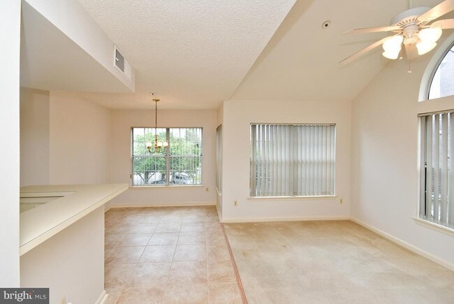 Building Photo - 15667 Easthaven Ct