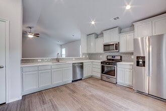 Building Photo - 6521 S Aster Pl