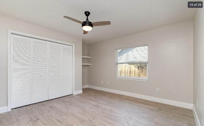 Foto del edificio - 1315 Armory Dr NE