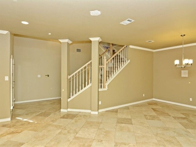 Foto del edificio - PRELEASING FOR BEGINNING OF JUNE! COME INTO YOUR OASIS!