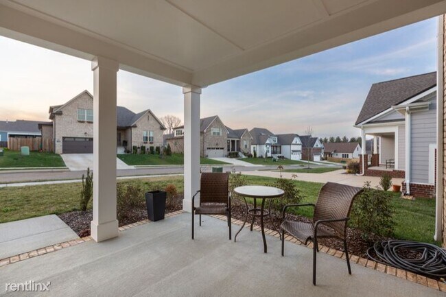 Building Photo - 4 br, 3.5 bath House - 127 Split Rail Lane