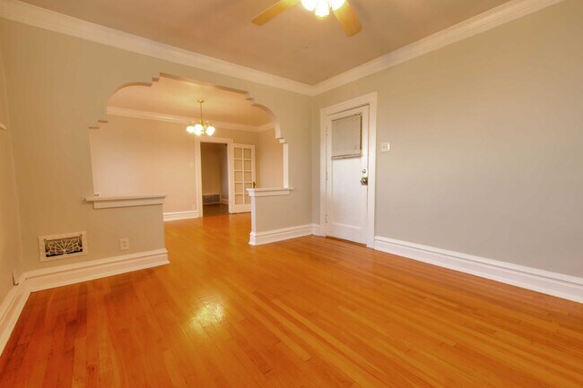 Foto del edificio - 3931 Parker Ave