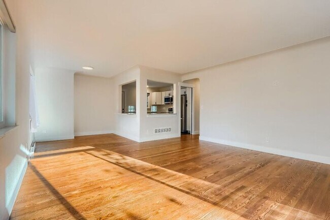 Foto del edificio - 5971 S Crestview St