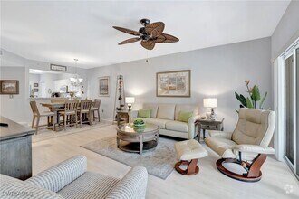Building Photo - 7811 Regal Heron Cir
