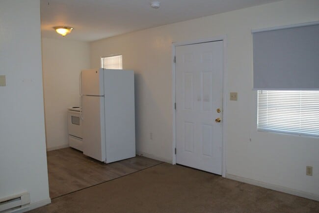 Building Photo - 207 Highview Ave