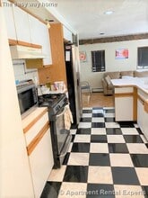 Building Photo - 61 Sixth St