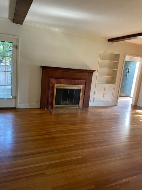 Living Room - 448 N Pine St