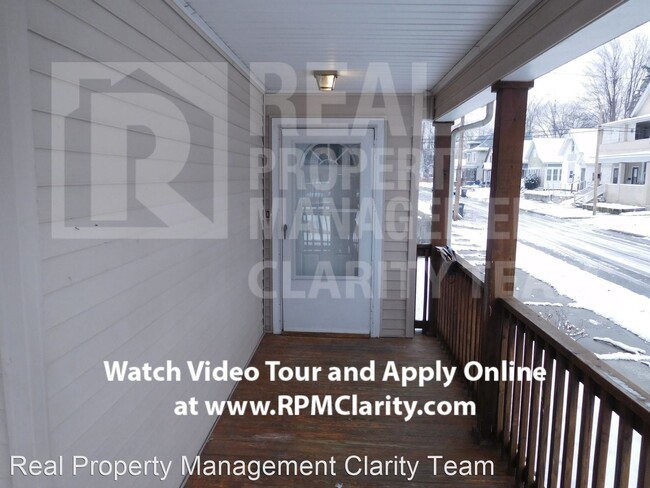 Building Photo - 4 br, 2 bath House - 2402 Walnut St