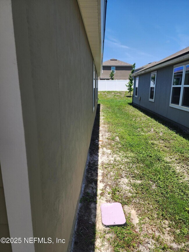 Foto del edificio - 2295 Falling Star Ln