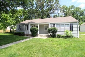 Building Photo - 502 E Glendale St