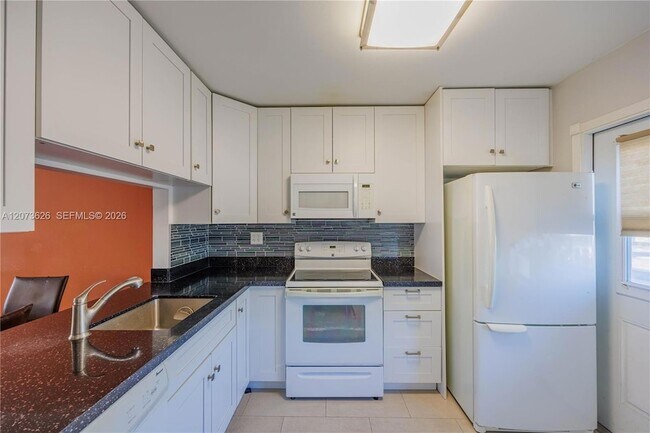 Foto del edificio - 2300 Park Ln