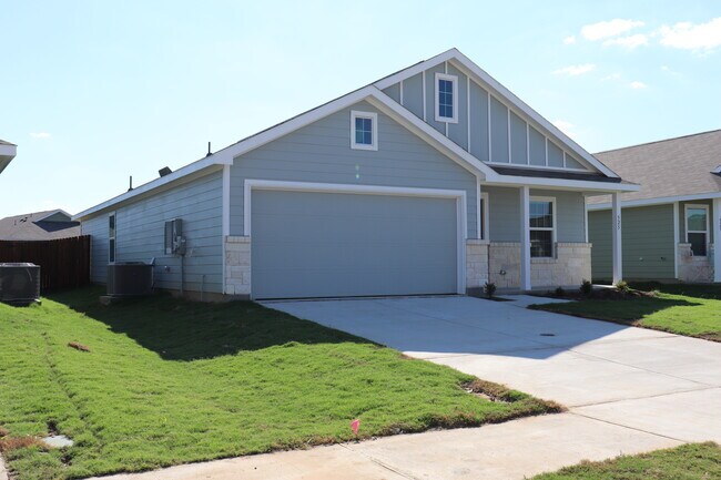 Building Photo - 525 Autumnwood Way