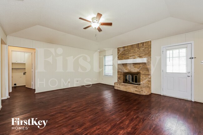 Foto del edificio - 6525 Constitution Dr