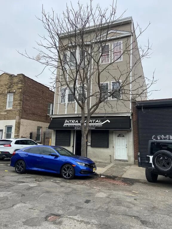 Building Photo - 59 E Runyon St