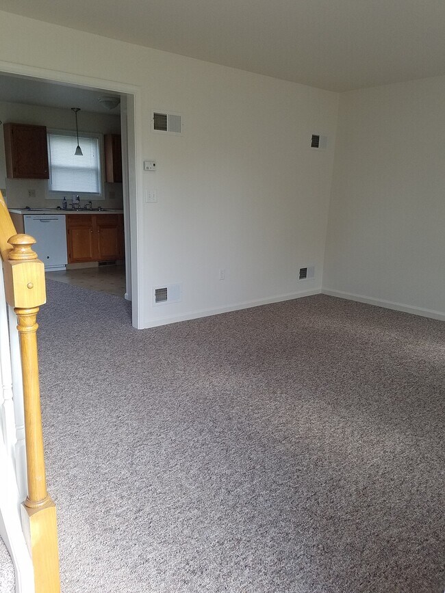 Foto del edificio - 163 Tom Ave