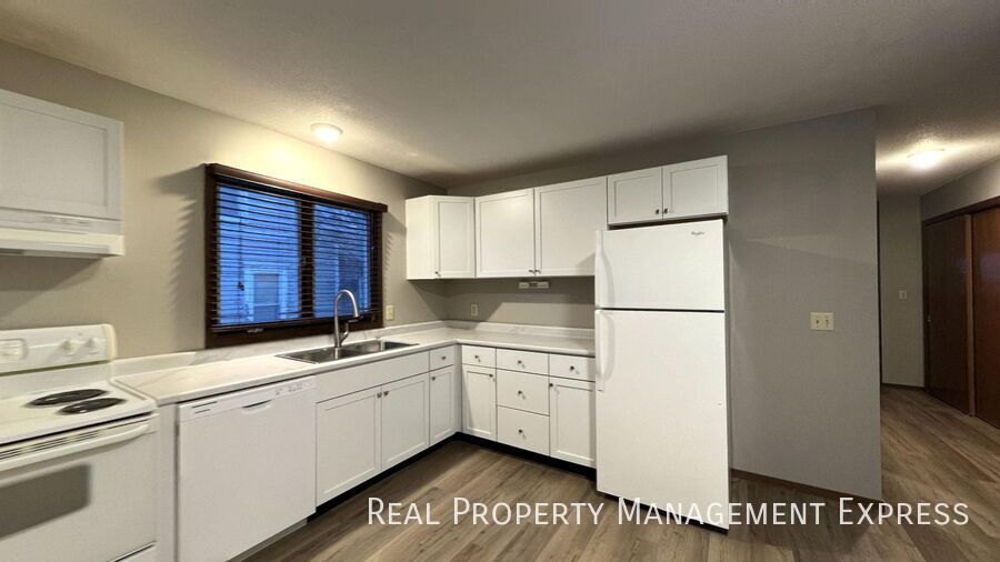 Foto principal - Spacious 2 Bedroom Apartment with Modern U...