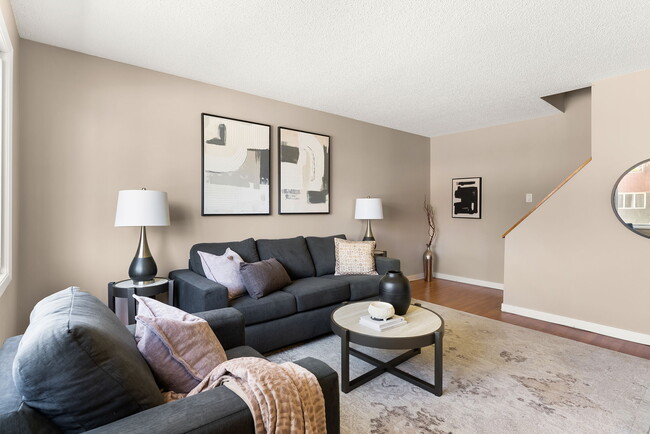 Building Photo - 1610 Dewdney Av E