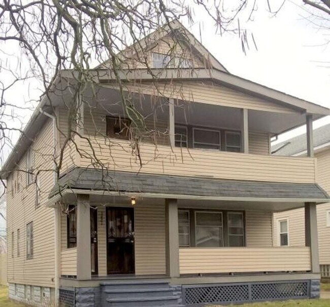 Foto del edificio - 3421 E 143rd St