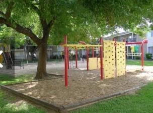 Foto del edificio - 777 Bateswood Dr