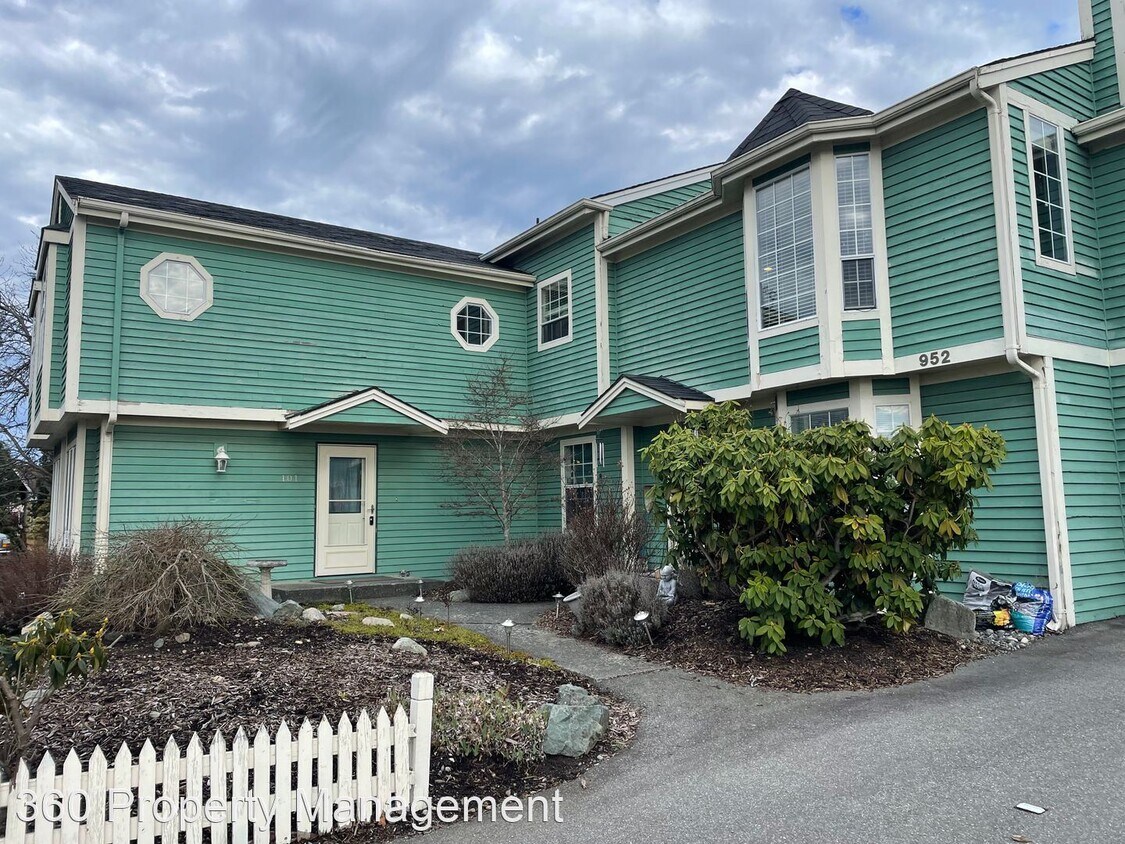 Foto principal - 3 br, 1.5 bath House - 952 SE Ely St. A101