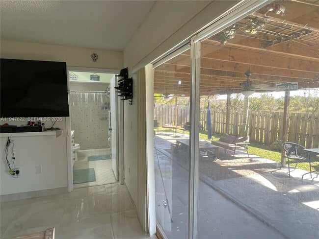 Foto del edificio - 9810 SW 222nd Terrace