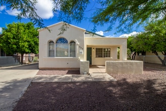 Building Photo - 909 E Drachman St