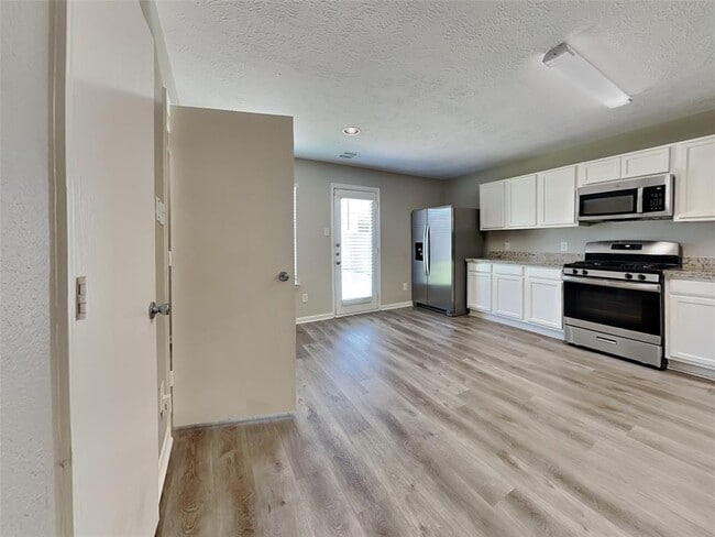 Foto del edificio - 21606 Dawn Timbers Ct