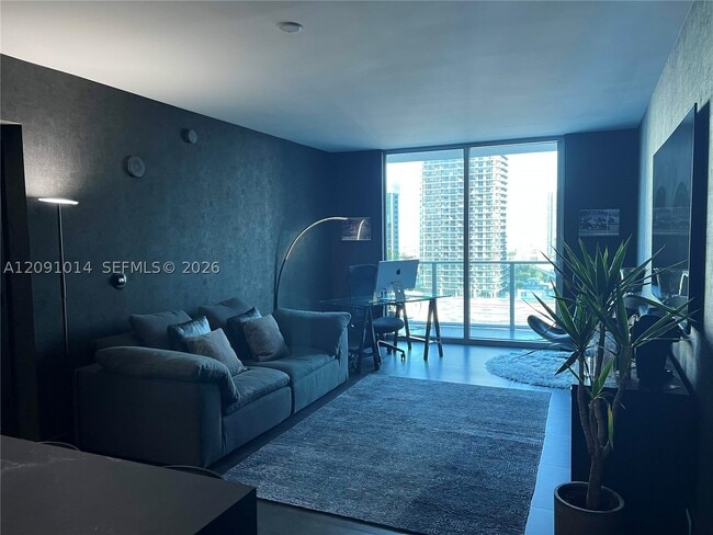 Building Photo - 1100 S Miami Ave