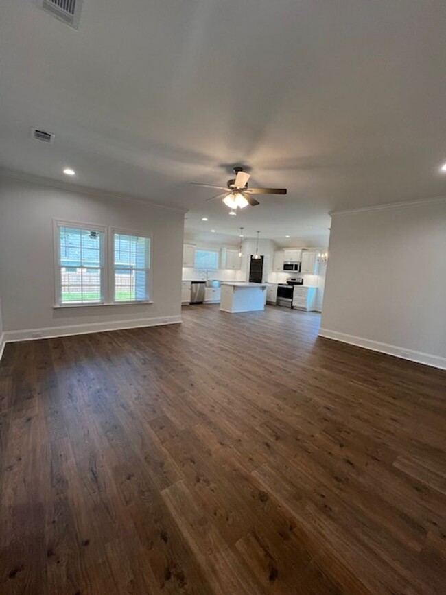 Building Photo - Beautiful 4b/2bath Home in Valdosta, Ga!