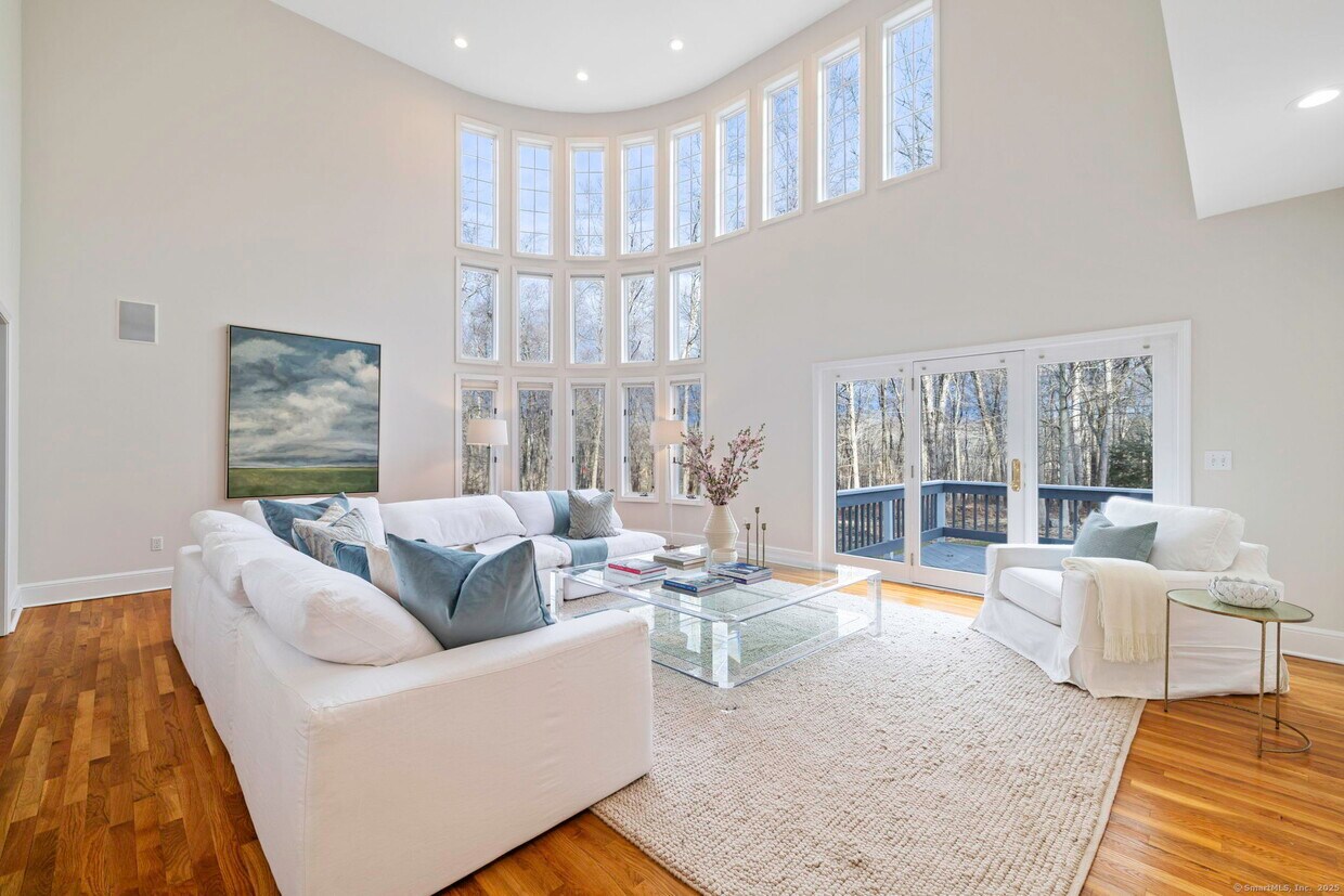 Foto principal - 215 Paddock Hill Ln