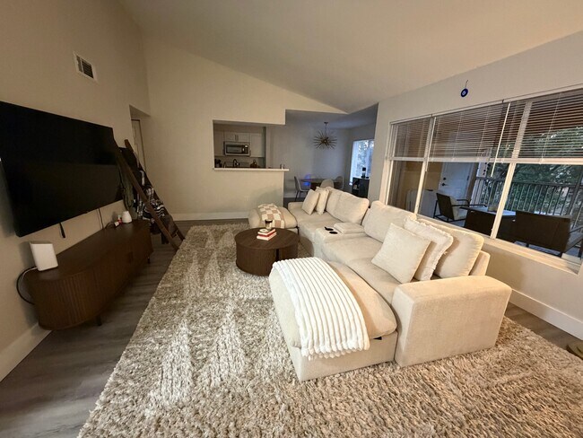 Foto del edificio - 2465 NW 33rd St