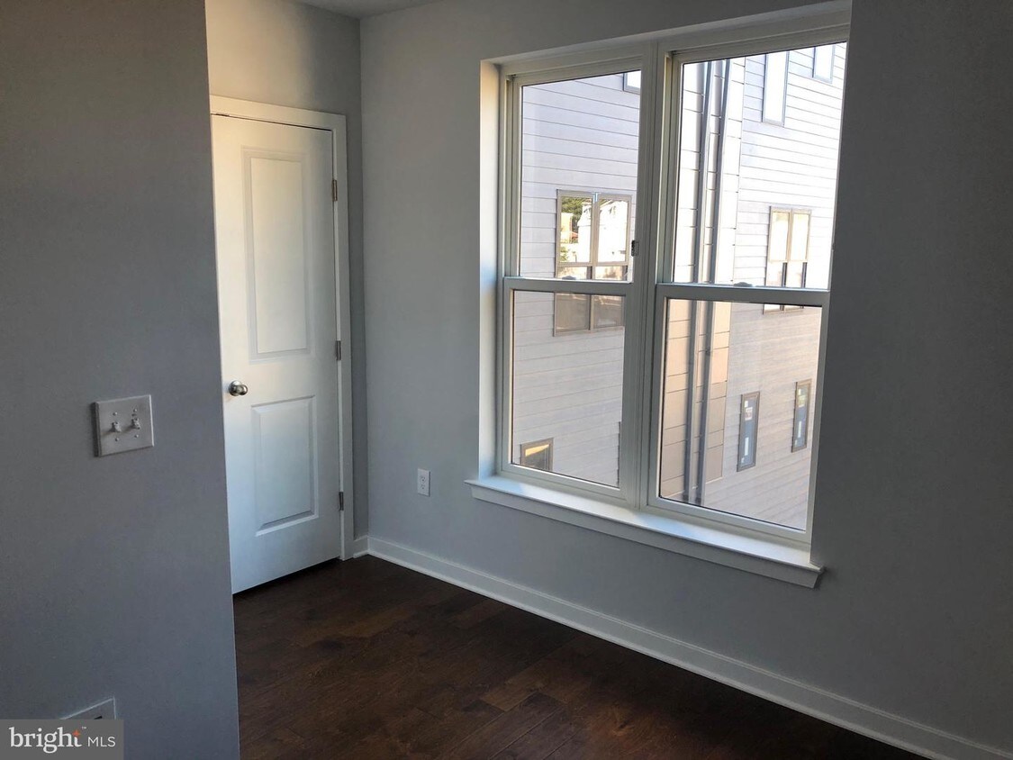 Foto principal - 434 Kingsley St