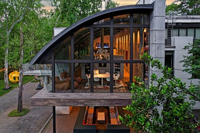 Foto del edificio - 5111 Bayou Timber Ln