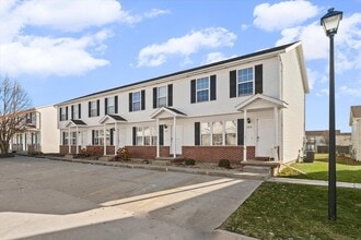 Building Photo - 129 Crossing Dr
